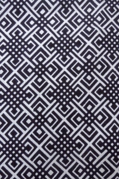 画像5: O0826F 女性用浴衣（日本製）  綿 藍, 幾何学模様 【中古】【USED】【リサイクル】 ★★★☆☆【O0826F】 (5)