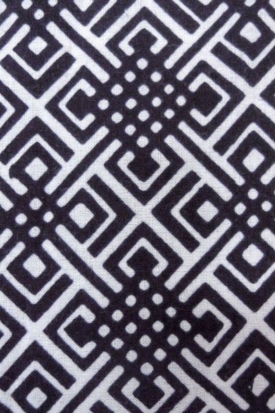 画像7: O0826F 女性用浴衣（日本製）  綿 藍, 幾何学模様 【中古】【USED】【リサイクル】 ★★★☆☆【O0826F】 (7)