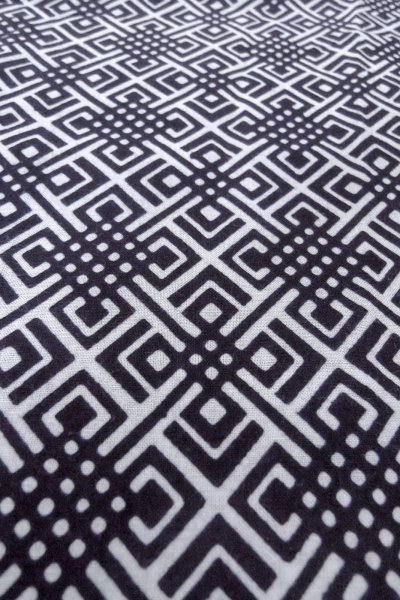 画像10: O0826F 女性用浴衣（日本製）  綿 藍, 幾何学模様 【中古】【USED】【リサイクル】 ★★★☆☆【O0826F】 (10)