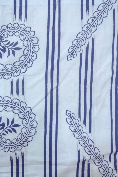 画像4: O0826H 女性用浴衣（日本製）  綿 薄い水色, 藤 【中古】【USED】【リサイクル】 ★☆☆☆☆【O0826H】 (4)