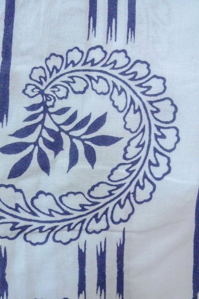 画像5: O0826H 女性用浴衣（日本製）  綿 薄い水色, 藤 【中古】【USED】【リサイクル】 ★☆☆☆☆【O0826H】 (5)