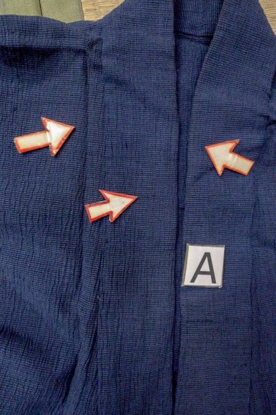 画像14: O0826I 女性用浴衣（日本製）  綿 深い藍, 線 【中古】【USED】【リサイクル】 ★☆☆☆☆【O0826I】 (14)