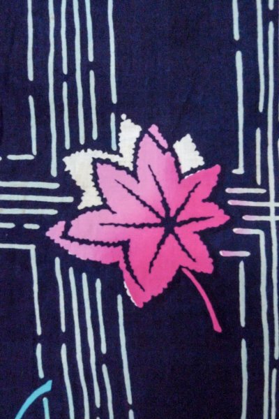 画像5: O0826J 女性用注染浴衣  綿 深い藍, もみじ 【中古】【USED】【リサイクル】 ★★☆☆☆【O0826J】 (5)