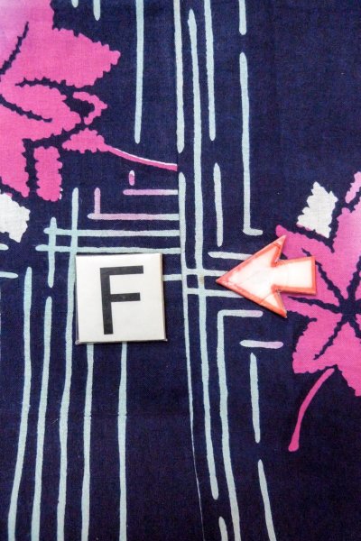 画像19: O0826J 女性用注染浴衣  綿 深い藍, もみじ 【中古】【USED】【リサイクル】 ★★☆☆☆【O0826J】 (19)