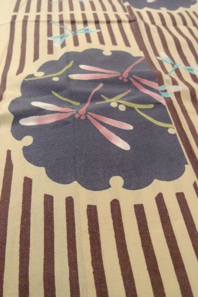 画像10: O0826K 女性用注染浴衣  綿 ベージュ, 縞 【中古】【USED】【リサイクル】 ★★★☆☆【O0826K】 (10)