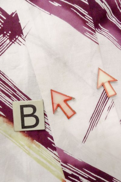 画像15: O0826M 女性用注染浴衣  綿 白, 幾何学模様 【中古】【USED】【リサイクル】 ★★☆☆☆【O0826M】 (15)