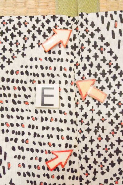 画像18: O0826N 女性用浴衣（日本製） 小千谷縮 麻 オフ　ホワイト, 花 【中古】【USED】【リサイクル】 ★★☆☆☆【O0826N】 (18)