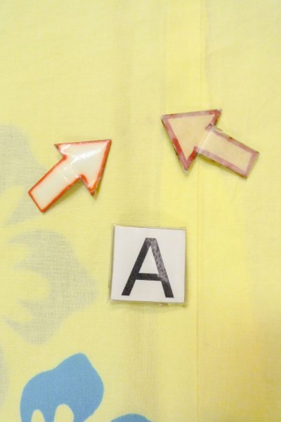 画像14: O0826Q 女性用浴衣（日本製）  綿 淡い黄色, 花 【中古】【USED】【リサイクル】 ★★★☆☆【O0826Q】 (14)