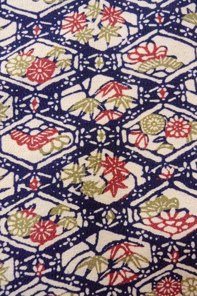 画像6: O0826T 女性用小紋  シルク（正絹） 深いマルチカラー, 花 【中古】【USED】【リサイクル】 ★★☆☆☆【O0826T】 (6)