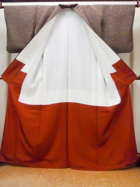 画像2: O0827A 女性用小紋  シルク（正絹） 茶色, 花 【中古】【USED】【リサイクル】 ★★★★☆【O0827A】 (2)