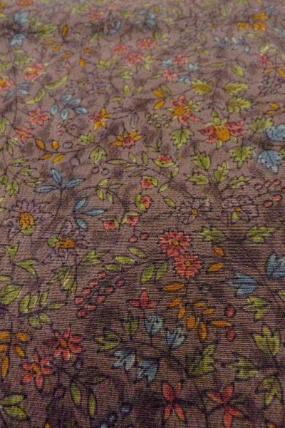 画像9: O0827A 女性用小紋  シルク（正絹） 茶色, 花 【中古】【USED】【リサイクル】 ★★★★☆【O0827A】 (9)
