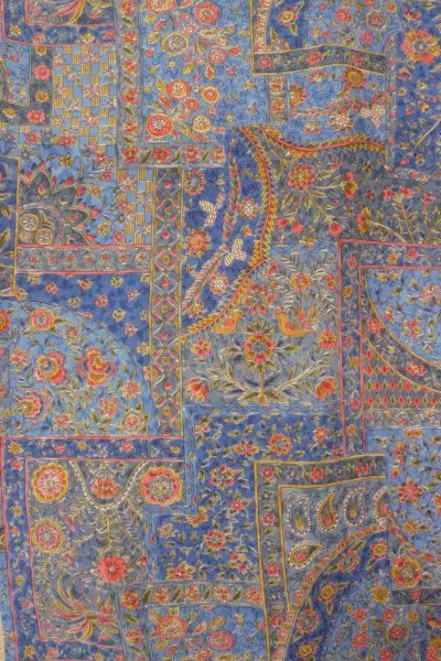 画像4: O0827B 女性用小紋  シルク（正絹） 灰色がかった水色, 唐花 【中古】【USED】【リサイクル】 ★★★★☆【O0827B】 (4)