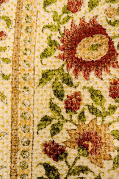 画像6: O0827D 女性用小紋  シルク（正絹） アイボリー, 唐花 【中古】【USED】【リサイクル】 ★★★★☆【O0827D】 (6)