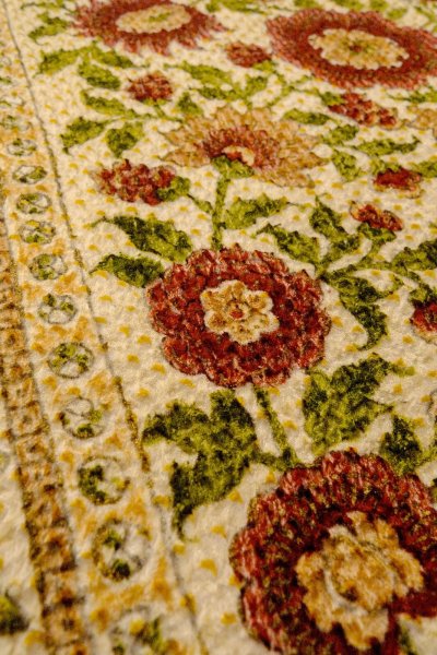 画像10: O0827D 女性用小紋  シルク（正絹） アイボリー, 唐花 【中古】【USED】【リサイクル】 ★★★★☆【O0827D】 (10)