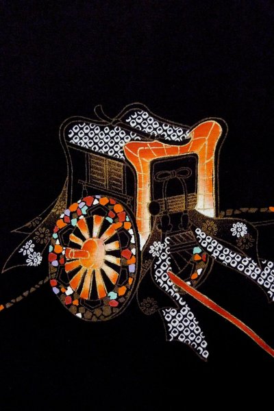 画像5: O0902A 女性用羽織  シルク（正絹） 黒, 御所車 【中古】【USED】【リサイクル】 ★★★☆☆【O0902A】 (5)