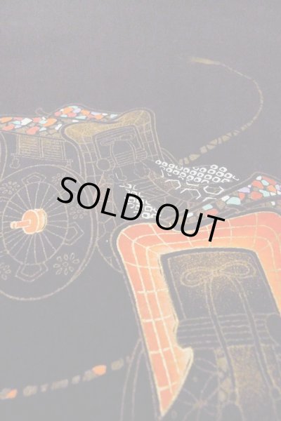 画像8: O0902A 女性用羽織  シルク（正絹） 黒, 御所車 【中古】【USED】【リサイクル】 ★★★☆☆【O0902A】 (8)