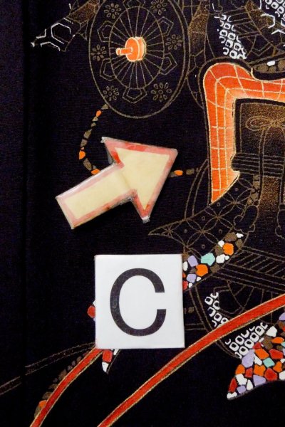 画像15: O0902A 女性用羽織  シルク（正絹） 黒, 御所車 【中古】【USED】【リサイクル】 ★★★☆☆【O0902A】 (15)