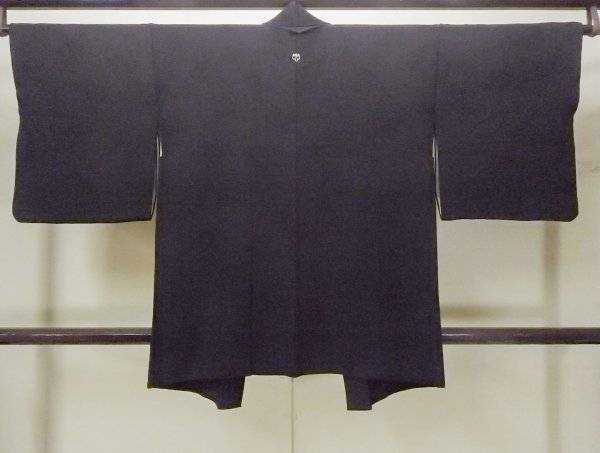 画像2: O0902C 女性用羽織  シルク（正絹） 黒,  【中古】【USED】【リサイクル】 ★★★★☆【O0902C】 (2)