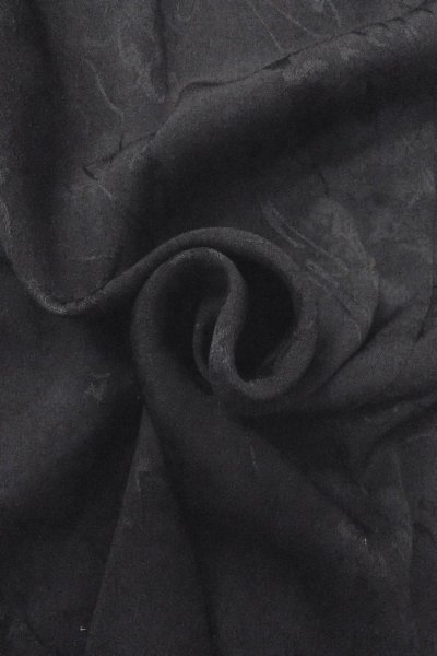 画像13: O0902D 女性用羽織  シルク（正絹） 黒, 花 【中古】【USED】【リサイクル】 ★★★★☆【O0902D】 (13)