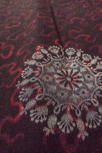 画像10: O0902F 女性用羽織  シルク（正絹） 黒, 花 【中古】【USED】【リサイクル】 ★★★☆☆【O0902F】 (10)