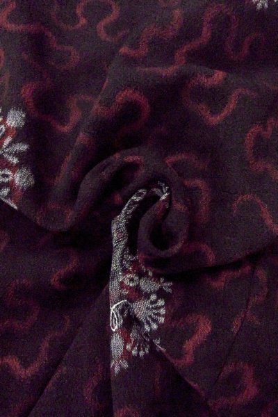 画像11: O0902F 女性用羽織  シルク（正絹） 黒, 花 【中古】【USED】【リサイクル】 ★★★☆☆【O0902F】 (11)