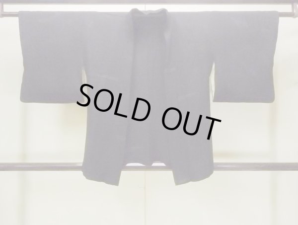 画像1: O0902M 女性用羽織  シルク（正絹） 黒, 線 【中古】【USED】【リサイクル】 ★★★☆☆【O0902M】 (1)