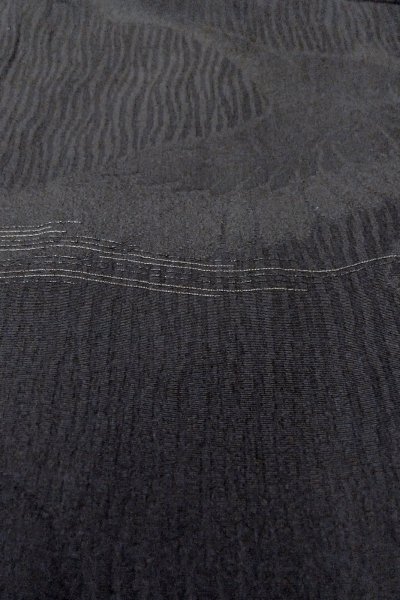 画像11: O0902M 女性用羽織  シルク（正絹） 黒, 線 【中古】【USED】【リサイクル】 ★★★☆☆【O0902M】 (11)