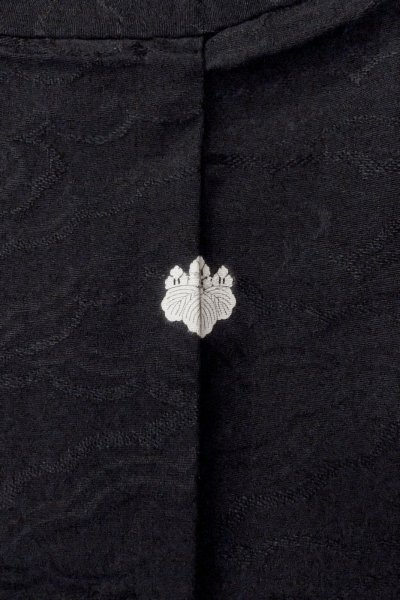 画像3: O0902O 女性用羽織  シルク（正絹） 黒, 雲 【中古】【USED】【リサイクル】 ★★★☆☆【O0902O】 (3)