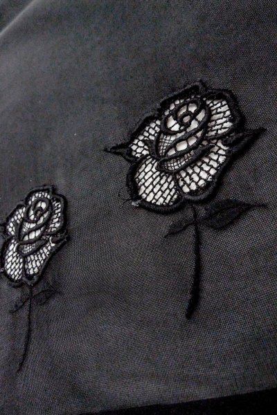 画像10: O0903B 女性用羽織  シルク（正絹） 黒, バラ 【中古】【USED】【リサイクル】 ★★★★☆【O0903B】 (10)