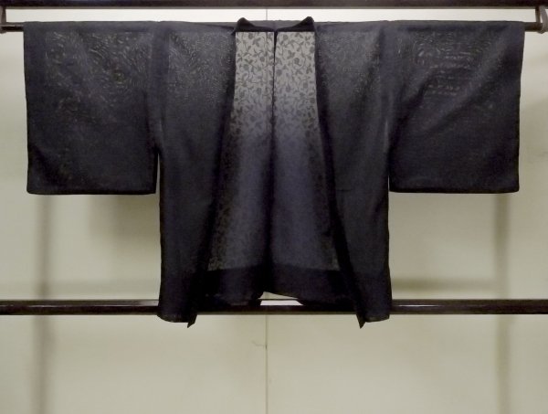 画像1: O0903C 女性用羽織  化繊 黒, 唐花 【中古】【USED】【リサイクル】 ★★★★☆【O0903C】 (1)