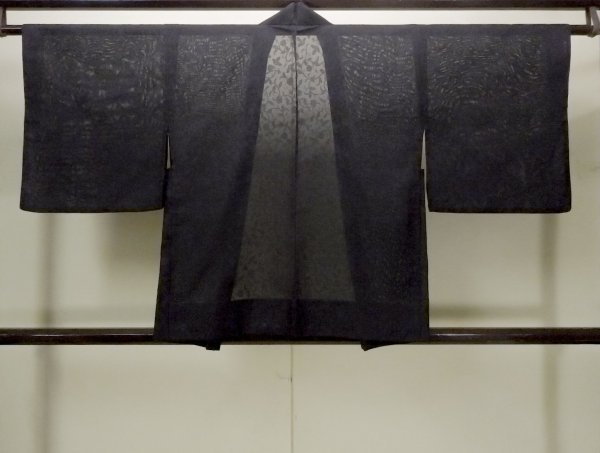 画像2: O0903C 女性用羽織  化繊 黒, 唐花 【中古】【USED】【リサイクル】 ★★★★☆【O0903C】 (2)
