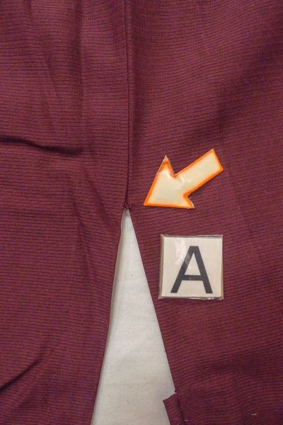 画像13: O0903D 女性用羽織  シルク（正絹） 深い紫色, 流水 【中古】【USED】【リサイクル】 ★☆☆☆☆【O0903D】 (13)