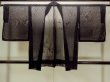画像2: O0909C 女性用羽織  シルク（正絹） 黒, 花 【中古】【USED】【リサイクル】 ★★★★☆【O0909C】 (2)