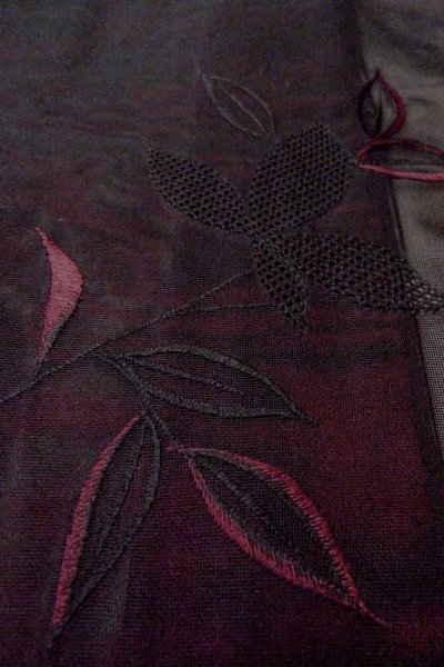 画像8: O0909C 女性用羽織  シルク（正絹） 黒, 花 【中古】【USED】【リサイクル】 ★★★★☆【O0909C】 (8)