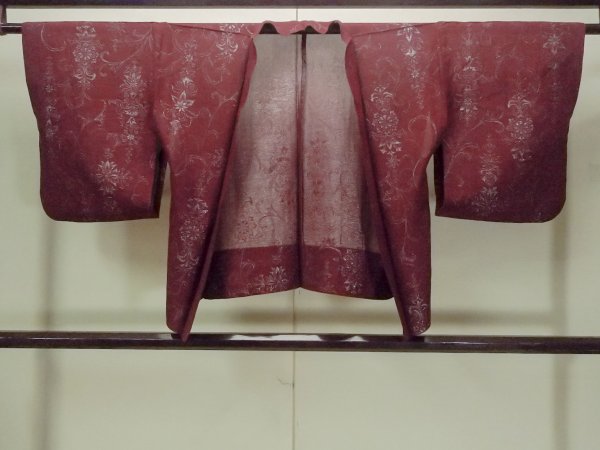 画像1: O0909D 女性用羽織  シルク（正絹） 深い赤色, 花 【中古】【USED】【リサイクル】 ★★★☆☆【O0909D】 (1)