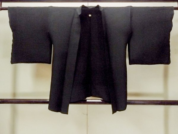 画像1: O0909E 女性用羽織  シルク（正絹） 黒, 縞 【中古】【USED】【リサイクル】 ★★★★☆【O0909E】 (1)