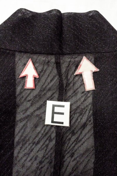 画像18: O0909G 女性用羽織  シルク（正絹） 黒, 線 【中古】【USED】【リサイクル】 ★★☆☆☆【O0909G】 (18)