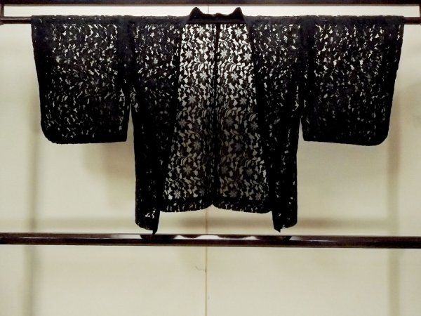 画像1: O0909M 女性用羽織  化繊 黒, 花 【中古】【USED】【リサイクル】 ★★★★☆【O0909M】 (1)