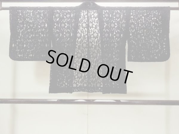 画像2: O0909M 女性用羽織  化繊 黒, 花 【中古】【USED】【リサイクル】 ★★★★☆【O0909M】 (2)