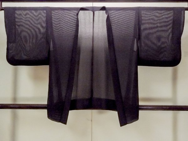 画像1: O0909X 女性用羽織  シルク（正絹） 深い紫色, 幾何学模様 【中古】【USED】【リサイクル】 ★★★★☆【O0909X】 (1)