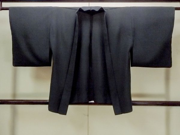 画像1: O0910C 女性用羽織  シルク（正絹） 黒,  【中古】【USED】【リサイクル】 ★★★☆☆【O0910C】 (1)