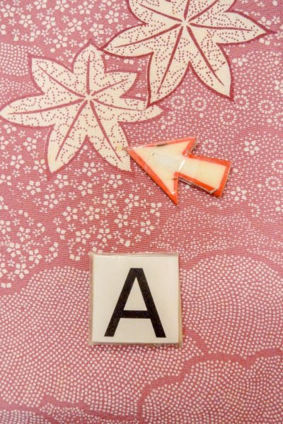 画像14: O1002E 女性用 小紋   シルク（正絹） 深い桃色,  花 【中古】【USED】【リサイクル】 ★★☆☆☆【O1002E】 (14)