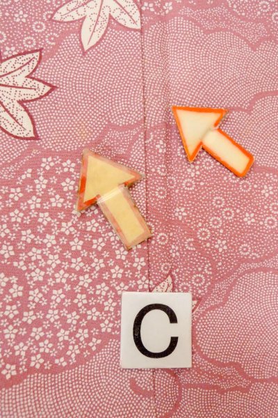 画像16: O1002E 女性用 小紋   シルク（正絹） 深い桃色,  花 【中古】【USED】【リサイクル】 ★★☆☆☆【O1002E】 (16)