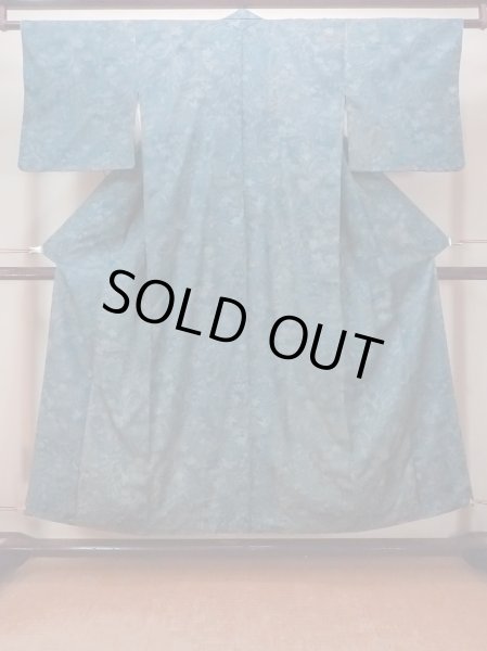 画像1: O1002J 女性用 紬   シルク（正絹） 深い灰色がかった水色,  花 【中古】【USED】【リサイクル】 ★☆☆☆☆【O1002J】 (1)