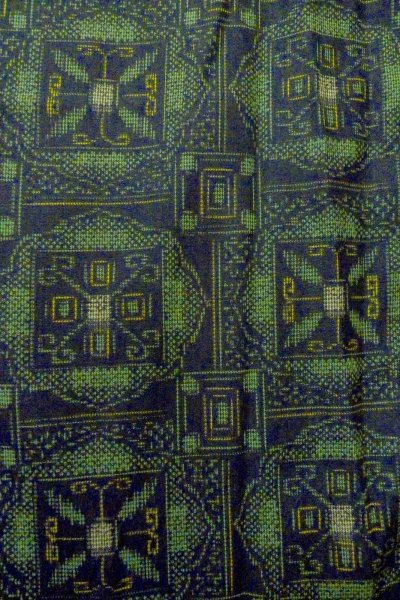 画像5: O1002K 女性用 紬   シルク（正絹） 黒,  更紗 【中古】【USED】【リサイクル】 ★★★★☆【O1002K】 (5)