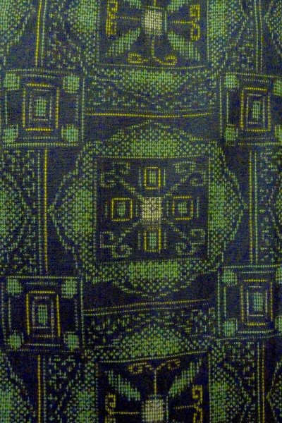 画像6: O1002K 女性用 紬   シルク（正絹） 黒,  更紗 【中古】【USED】【リサイクル】 ★★★★☆【O1002K】 (6)