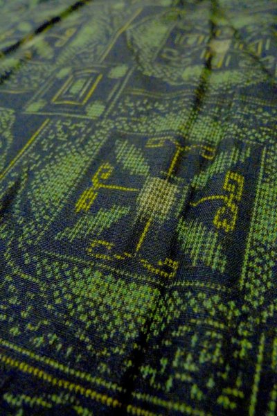 画像8: O1002K 女性用 紬   シルク（正絹） 黒,  更紗 【中古】【USED】【リサイクル】 ★★★★☆【O1002K】 (8)