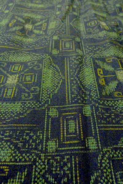 画像9: O1002K 女性用 紬   シルク（正絹） 黒,  更紗 【中古】【USED】【リサイクル】 ★★★★☆【O1002K】 (9)