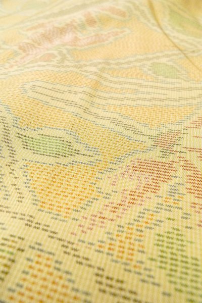 画像8: O1002M 女性用 紬   シルク（正絹） 淡い黄色,  花 【中古】【USED】【リサイクル】 ★★★★☆【O1002M】 (8)