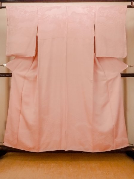 画像1: O1002Q 女性用 色無地   シルク（正絹） 光沢のある桃色,  【中古】【USED】【リサイクル】 ★★★☆☆【O1002Q】 (1)